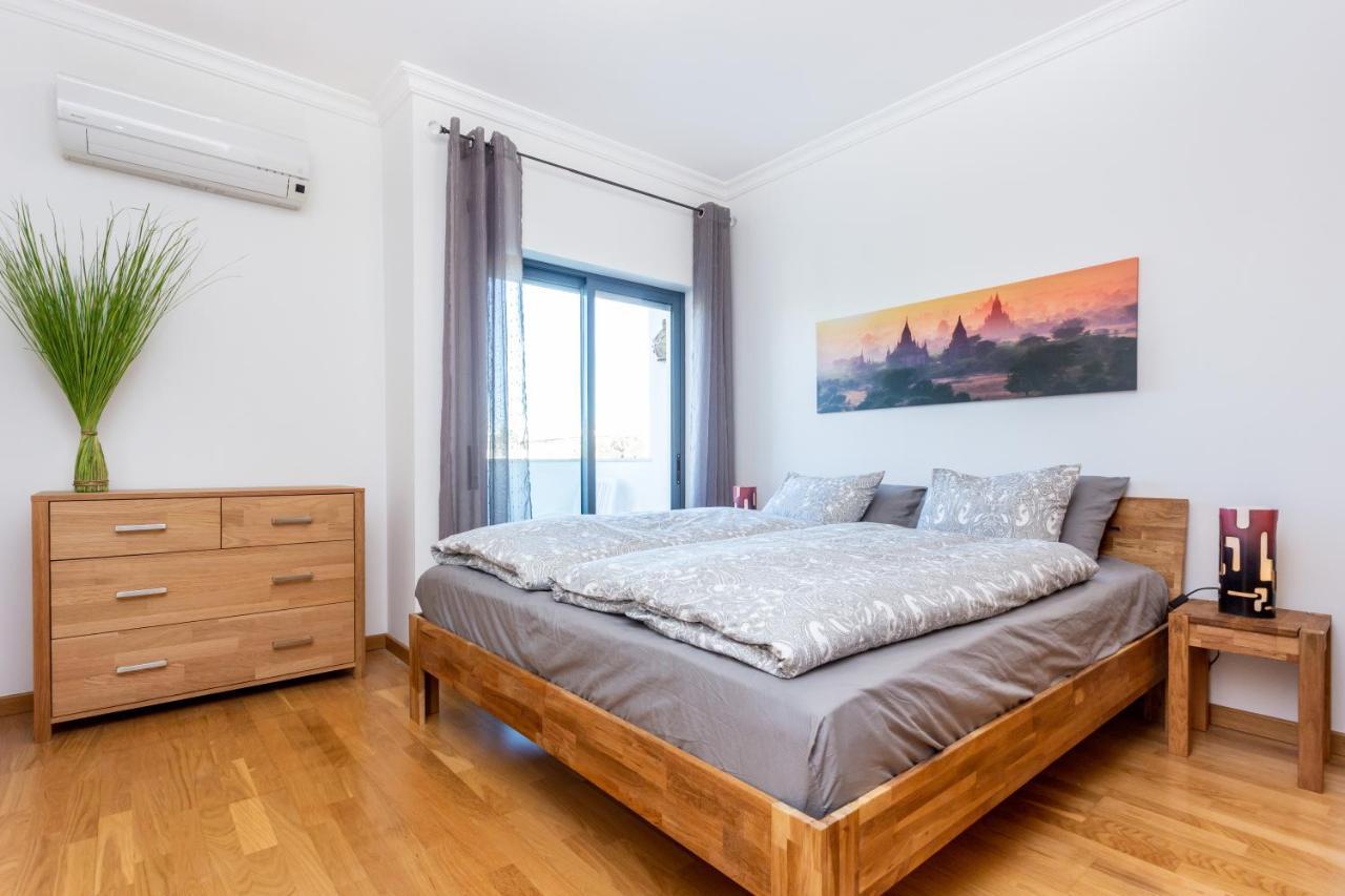 Sacha'S Sweet Home, Lovely 2 Bedroom Apartment, Walking Distance To Town, Beach And Marina Lagos Kültér fotó