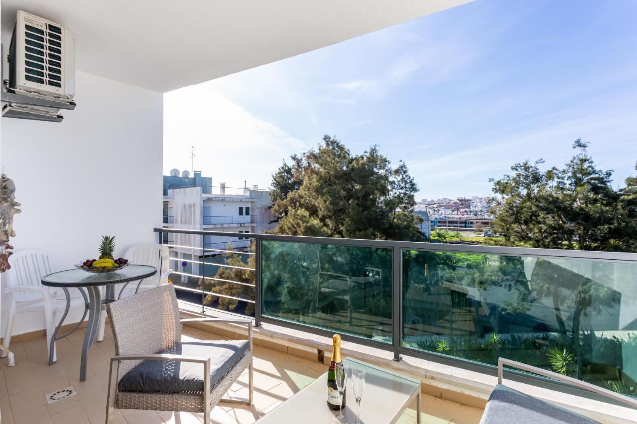 Sacha'S Sweet Home, Lovely 2 Bedroom Apartment, Walking Distance To Town, Beach And Marina Lagos Kültér fotó